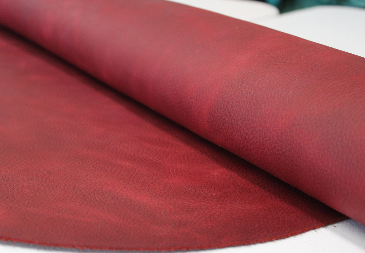 Bright Red Leather Hides//genuine Leather for Sewing //soft Double Sided  Leather// 5 Sqft// DOUBLE SIDED SALSA, 1349, 0.9 Mm/ 2.25 Oz -  Canada