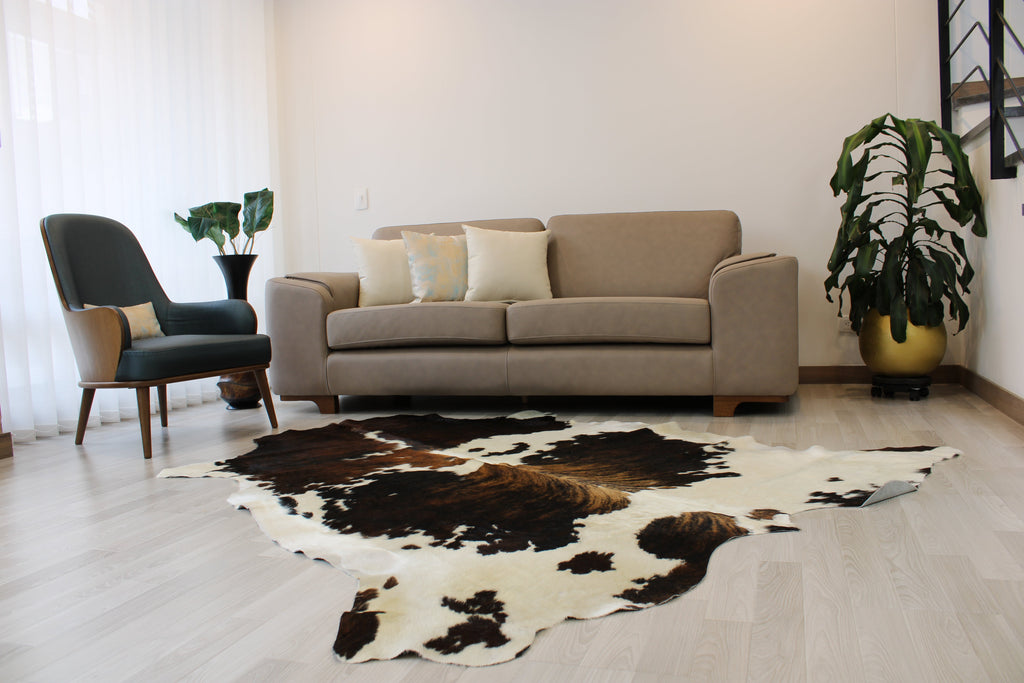COWHIDE RUGS