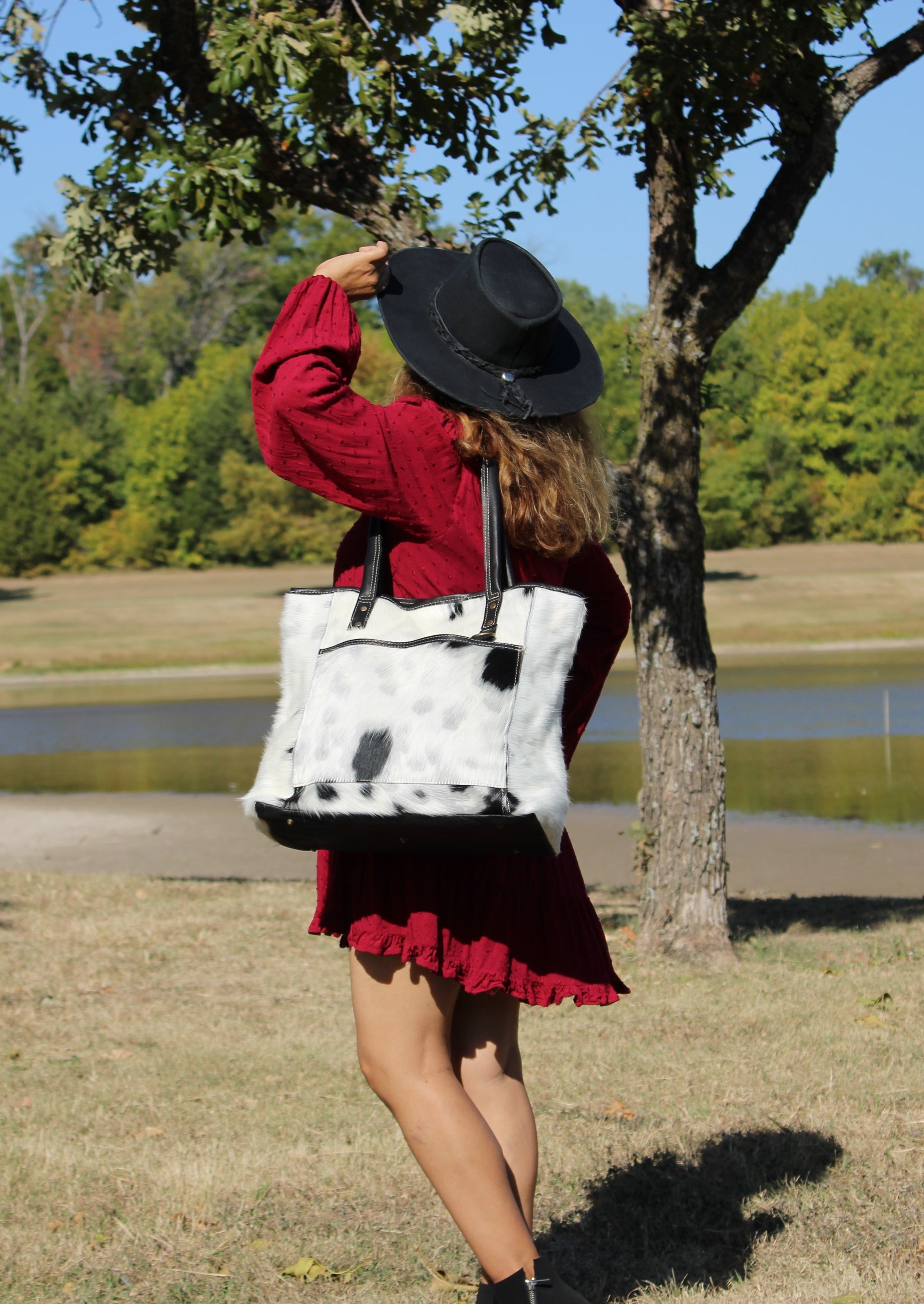 DEVOA　Hand made bag cow leather Handmade Mini Tote, Hair On Hide, Cowhide Purse, Cowhide