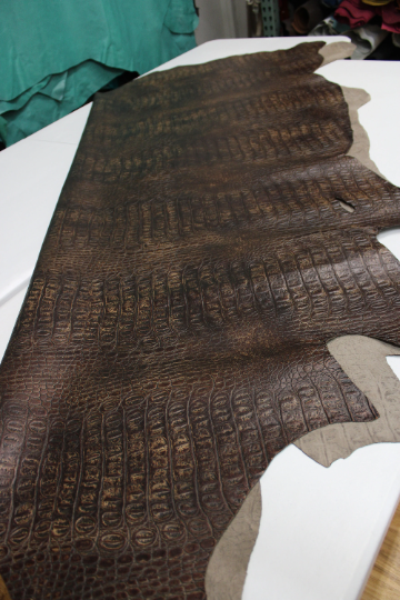 Copper Brown EMBOSSED CROCODILE LEATHER : Genuine Leather 2.5-3 oz. -  Perfect for Handbags and Leather Crafts!