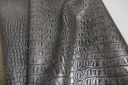 SILVER EMBOSSED CROCODILE LEATHER : Genuine Leather 2.5-3 oz. - Perfect for Handbags and Leather Crafts!