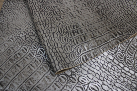 SILVER EMBOSSED CROCODILE LEATHER : Genuine Leather 2.5-3 oz. - Perfect for Handbags and Leather Crafts!